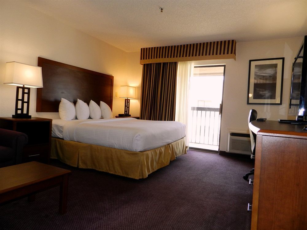 Ashmore Inn And Suites Λούμποκ Εξωτερικό φωτογραφία