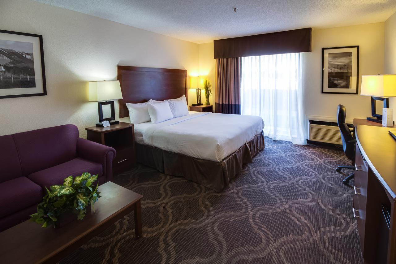 Ashmore Inn And Suites Λούμποκ Εξωτερικό φωτογραφία