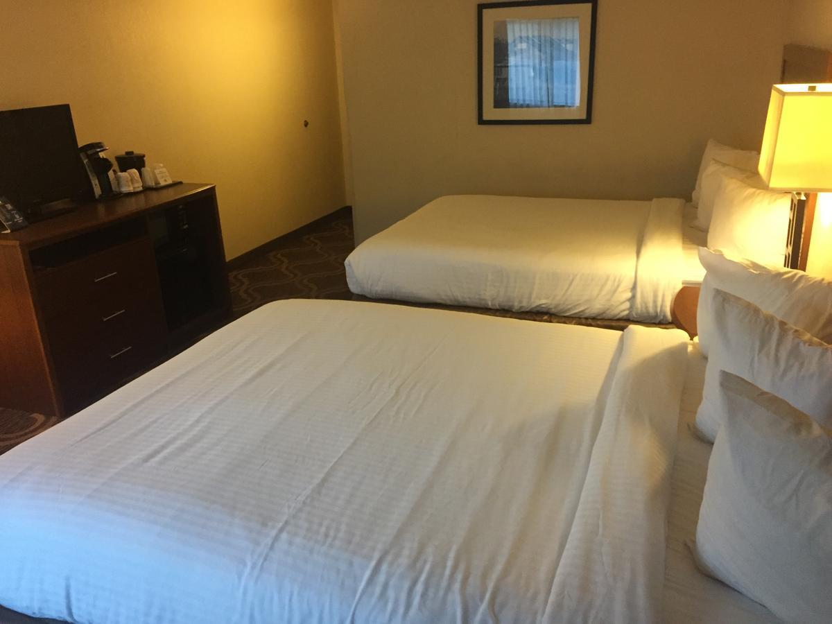 Ashmore Inn And Suites Λούμποκ Εξωτερικό φωτογραφία
