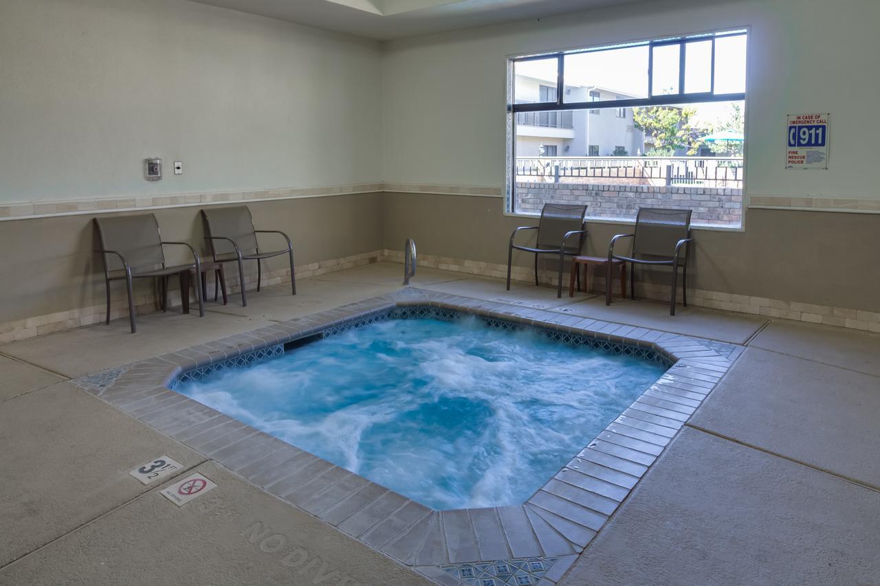 Ashmore Inn And Suites Λούμποκ Εξωτερικό φωτογραφία