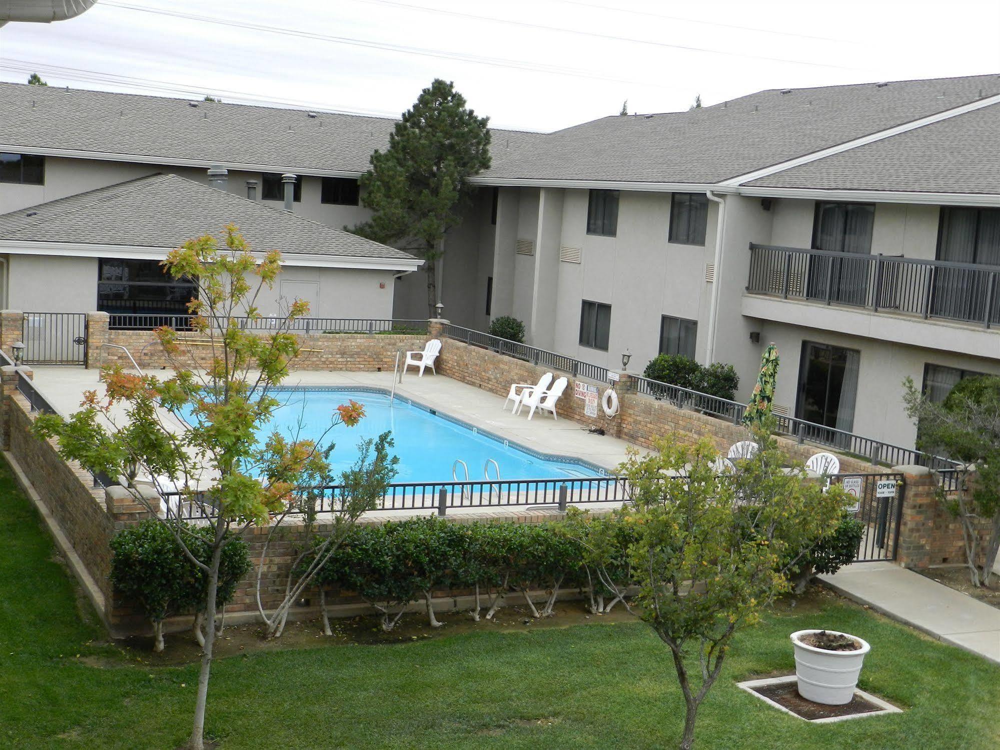 Ashmore Inn And Suites Λούμποκ Εξωτερικό φωτογραφία