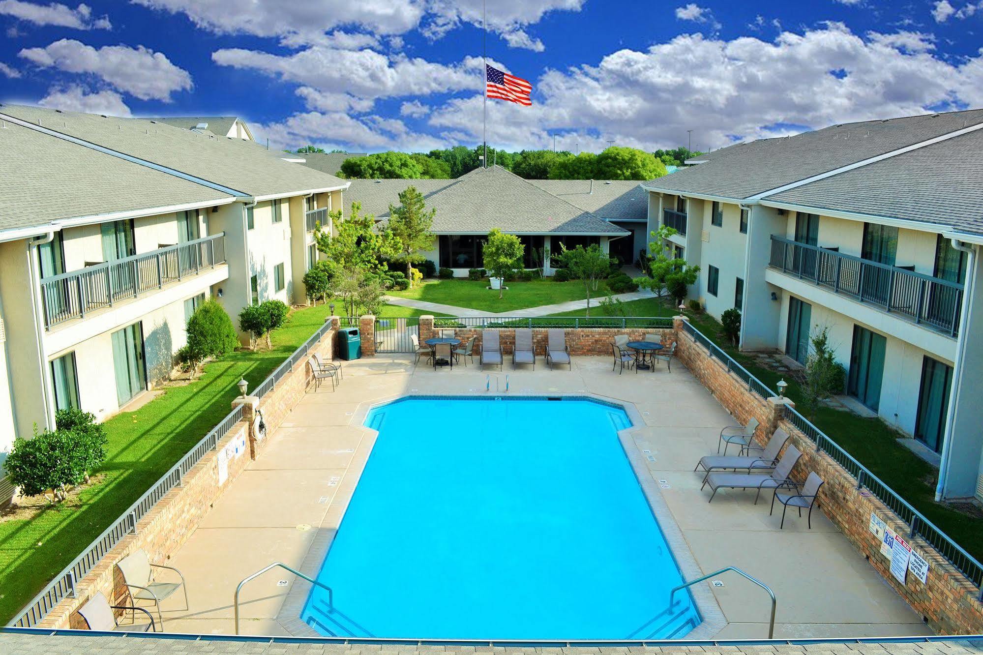 Ashmore Inn And Suites Λούμποκ Εξωτερικό φωτογραφία