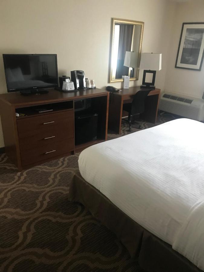 Ashmore Inn And Suites Λούμποκ Εξωτερικό φωτογραφία